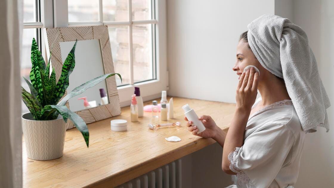 BUILDING A SKINCARE ROUTINE ON A BUDGET: TIPS FOR HEALTHY, RADIANT SKIN WITHOUT BREAKING THE 