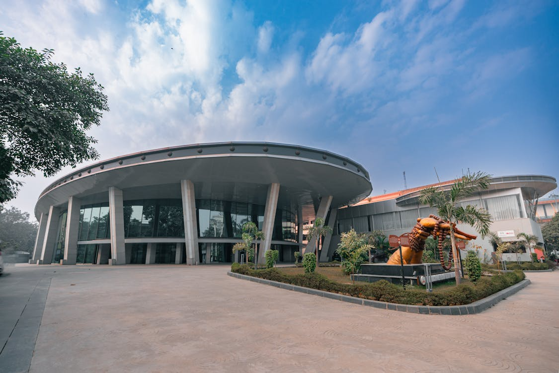 IIMB EPGP Review 2026: Placements, Fees, ROI, Curriculum & Career Switch Guide
