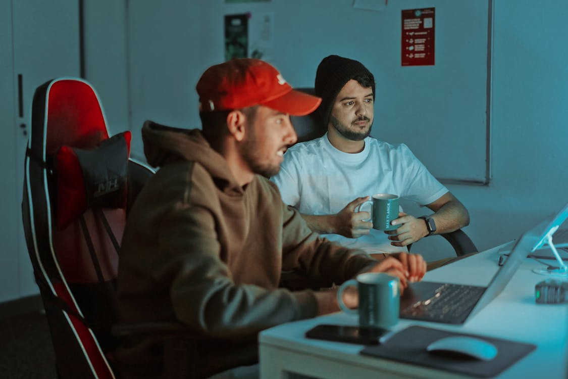 Editing live session videos: clear audio and smooth cuts
