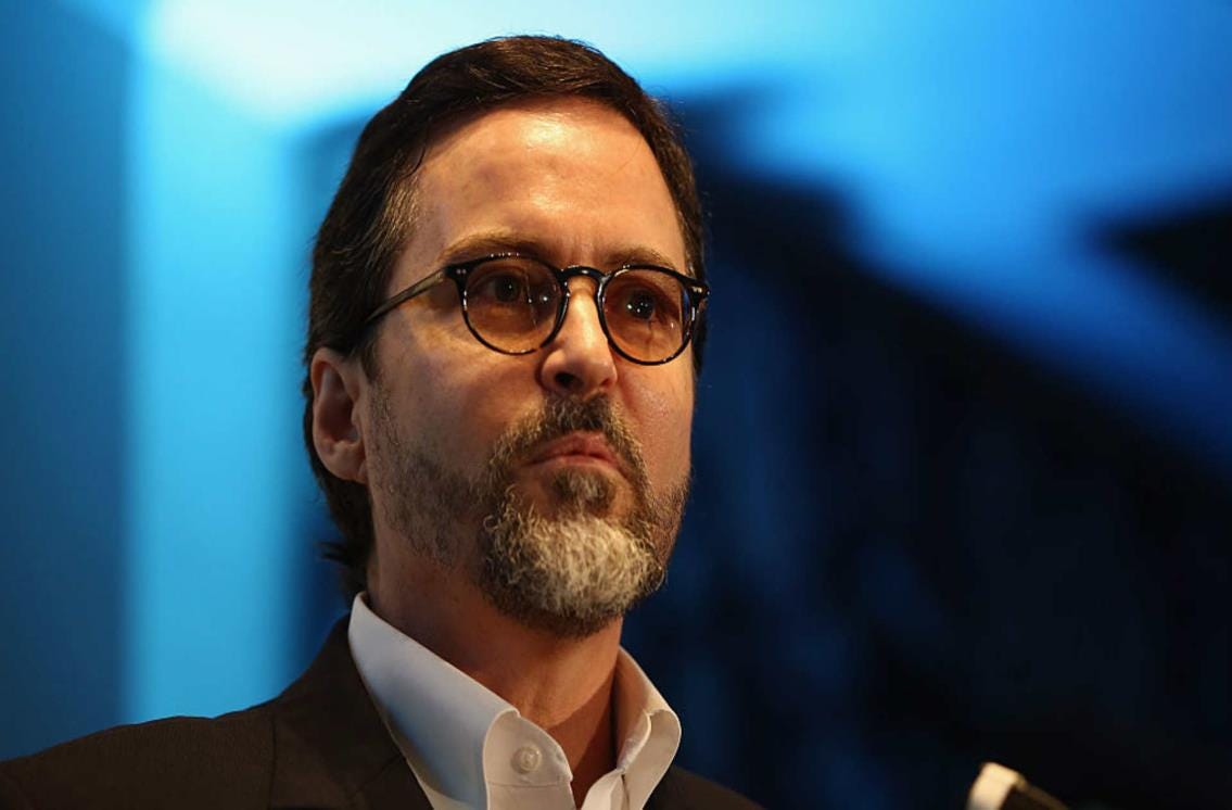 Hamza Yusuf Is Not Your Friend By NewArab Comment TheNewArab Medium   0*oxxIG6Xxe1RZUH9R