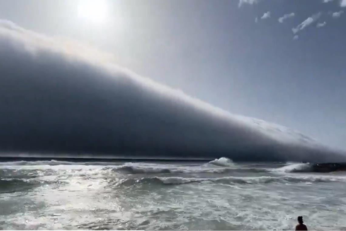 Cloud or Catastrophe? Portugal’s Sky Phenomenon Sparks Tsunami Panic