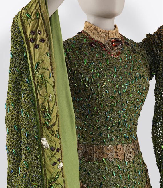 Fads From The Past: Live Insect Jewelry and Dresses | by Omy | Be Open - Writers & Readers Pub | Medium Fads From The Past: Live Insect Jewelry and Dresses | by Omy | Be Open - Writers & Readers Pub | Medium