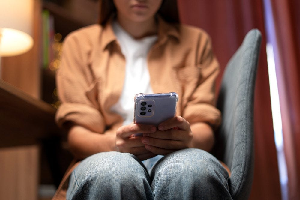 Why Don’t We Leave the Social Network Platforms We Dislike?