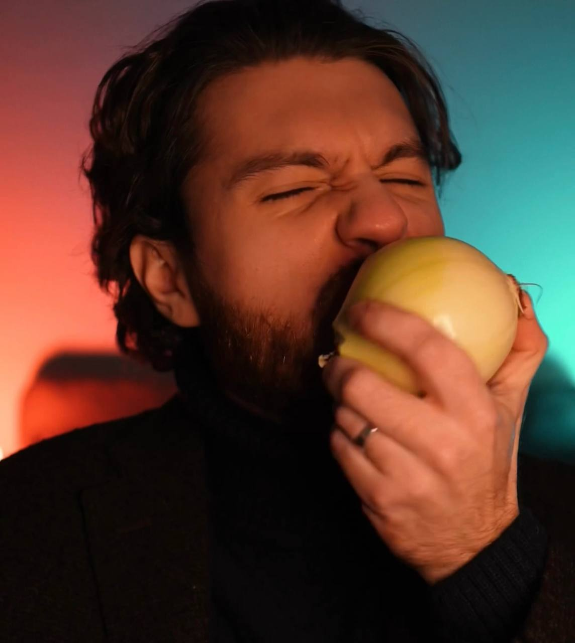 ONIONS INCREASE TESTOSTERONE. ONIONS INCREASE TESTOSTERONE by