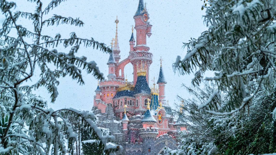 First Snowfall of the Season Arrives at Disneyland Paris