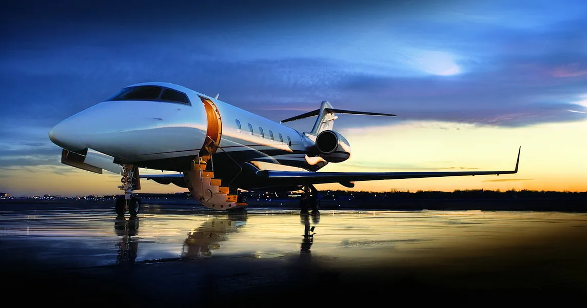 Private Jets vs. First-Class Commercial Flights: Which Offers the Best Comfort?