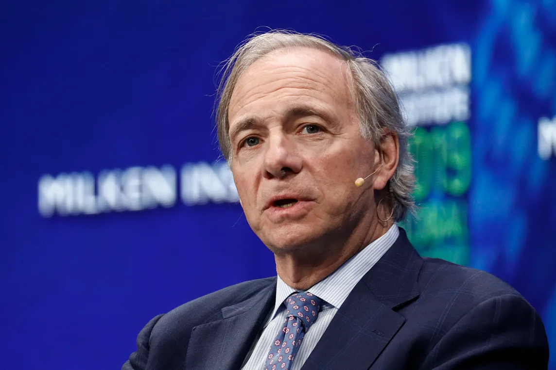 Ray Dalio’s All Weather Portfolio & How to Apply The Method in Indonesia