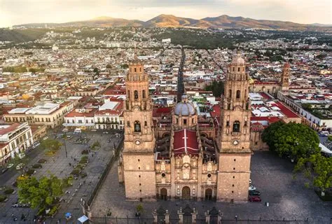 Review Top 5 Neighborhoods in Morelia Recommended