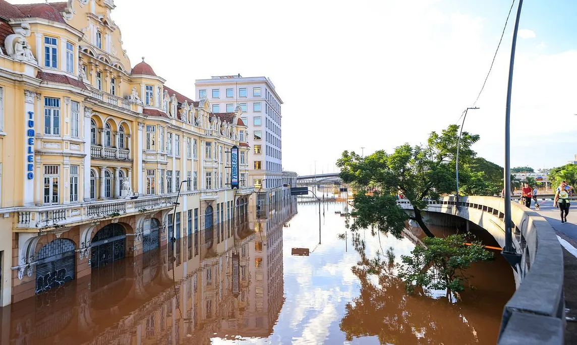 Porto Alegre Disaster Portrays Harmful Political Structures