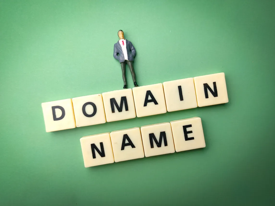How to Pick a Perfect Domain Name for Your Next Direct Mail Campaign