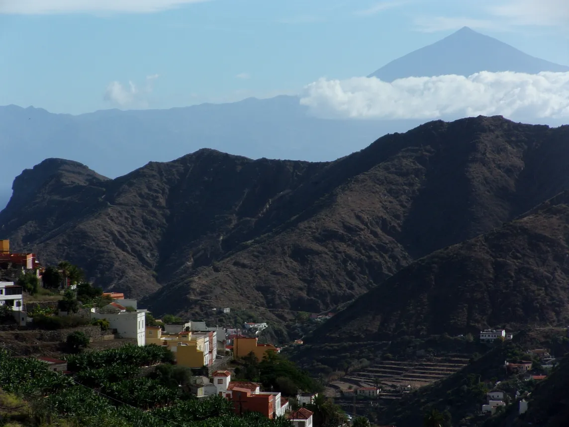 A Fact-checker’s Guide To The Canary Islands