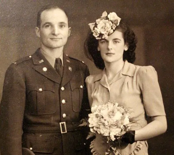 American World War couple