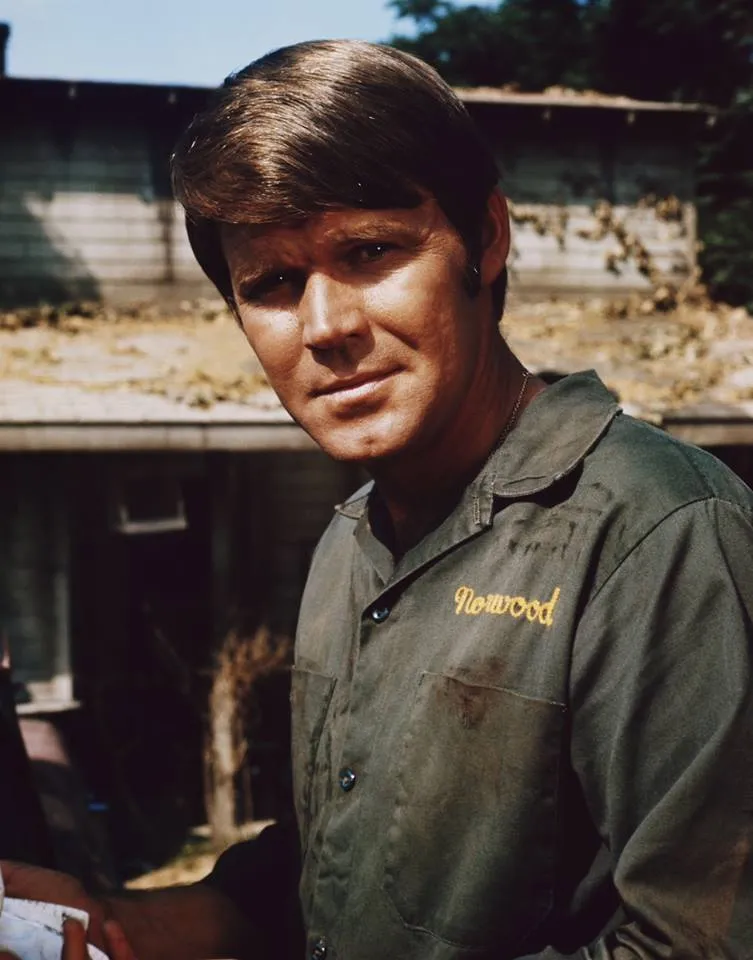 The complete songwriting list of ‘Wichita Lineman’ Glen Campbell