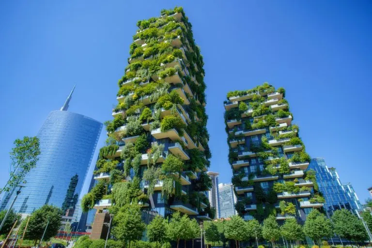 “Eco-Friendly Architecture: Designing Sustainable Cities for a Greener Future”