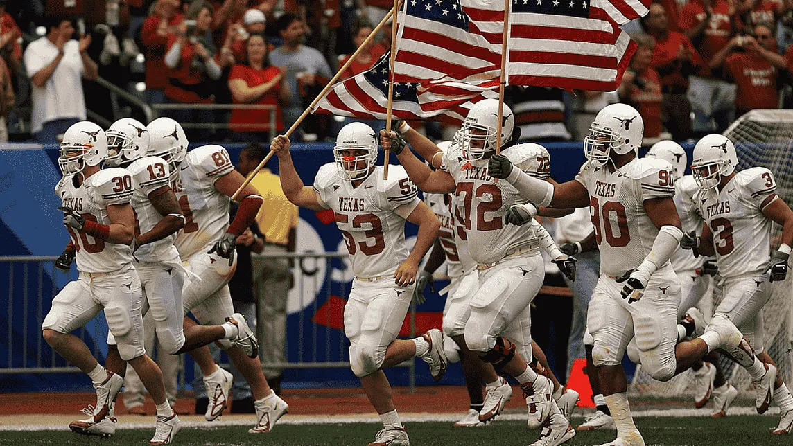 Texas Football: Georgia Bulldogs Rock Texas Longhorns: A Stampede in Austin!