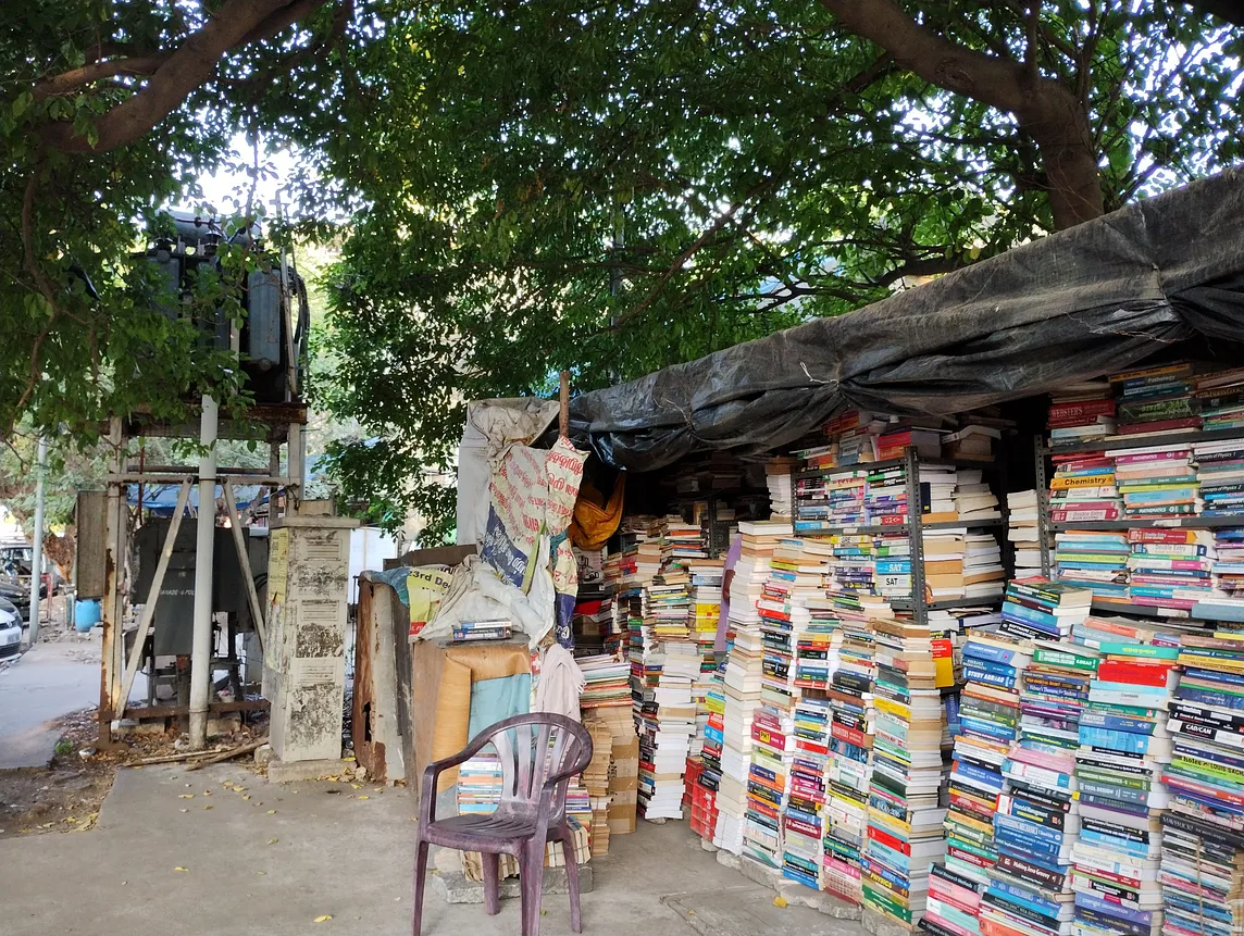 The Bookshop Under the Tree