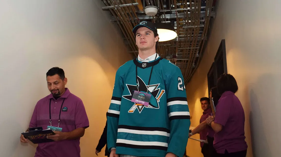 Sam Dickinson: The Perfect Defenseman for the Sharks’ Pipeline