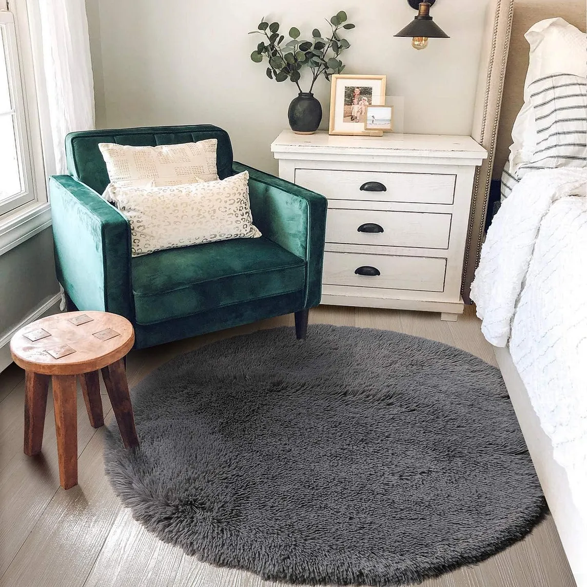 5 Unbeatable Reasons Why Your Living Room Needs a Fluffy Rug