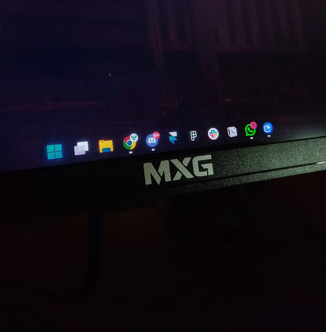 From 1440p to 4K: Design and Gaming with the MXG G27IU-16 Monitor