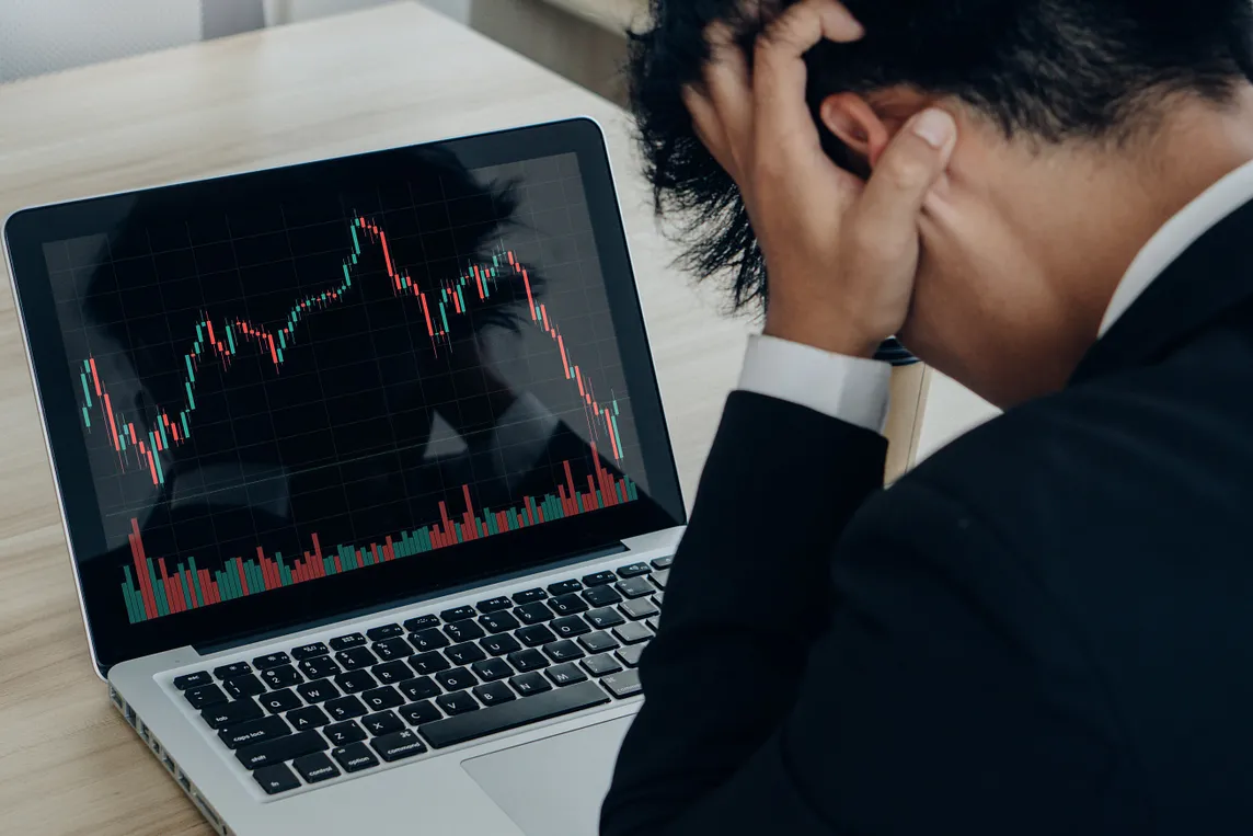 Nikkei Stock Market Crash Triggers Investor Anxiety