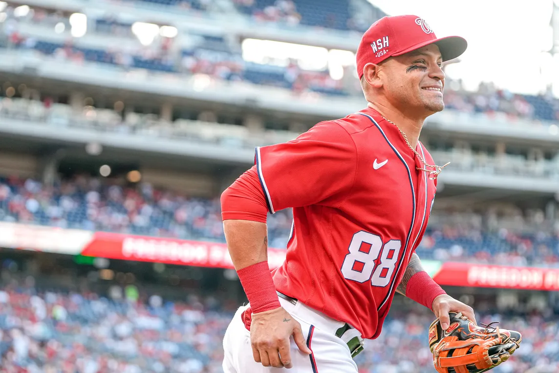 Lester gets the start, Nationals look to even the series at Giants