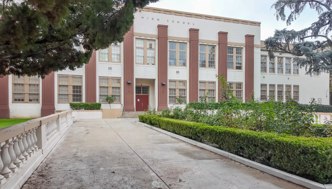 Van Nuys High School Stabbings Linked to Teacher who pointed out Negligence on LAUSD Campus