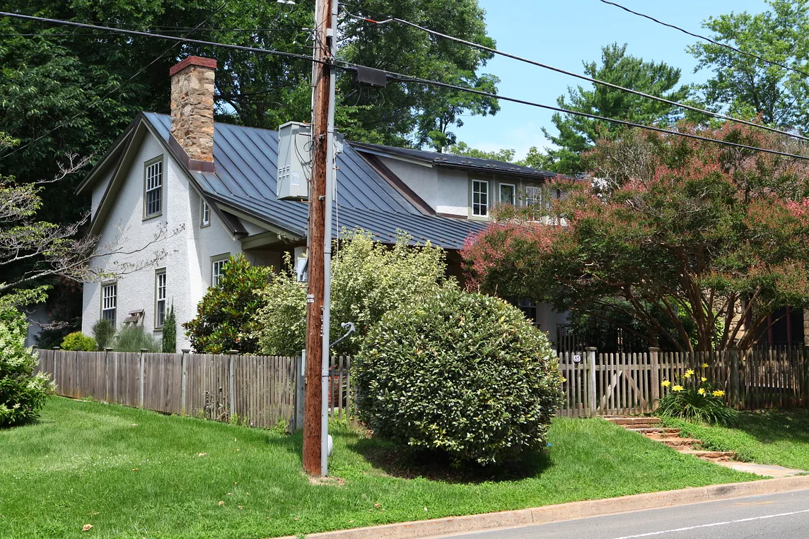 Piet Mondrian, copyright and a small town in Virginia