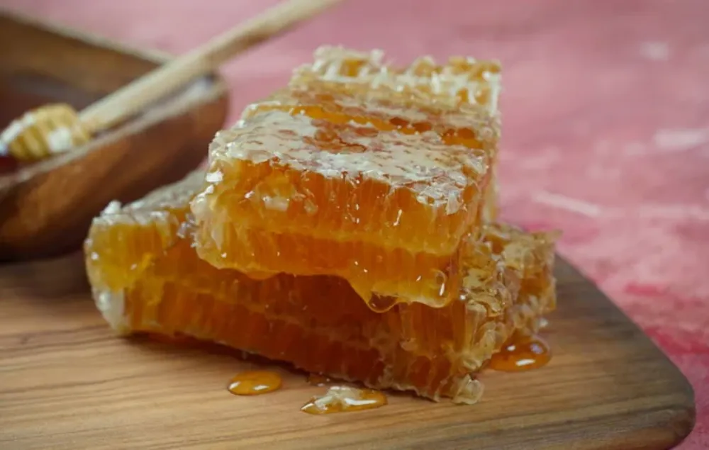 The Sweet Secret- 20 Health Benefits of Raw Honey