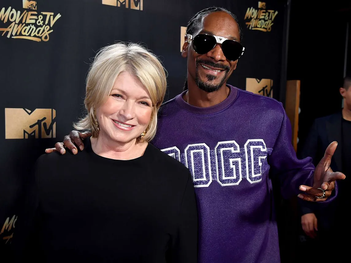 Goin’ Meta w/ Martha Stewart at Martha’s Vineyard (feat. Snoop Dogg)