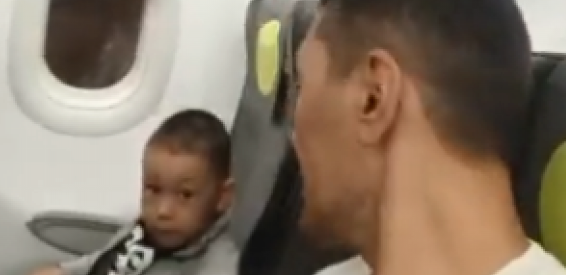 SVI BEŽE IZ RUSIJE Avioni prazni lete za Moskvu (VIDEO)