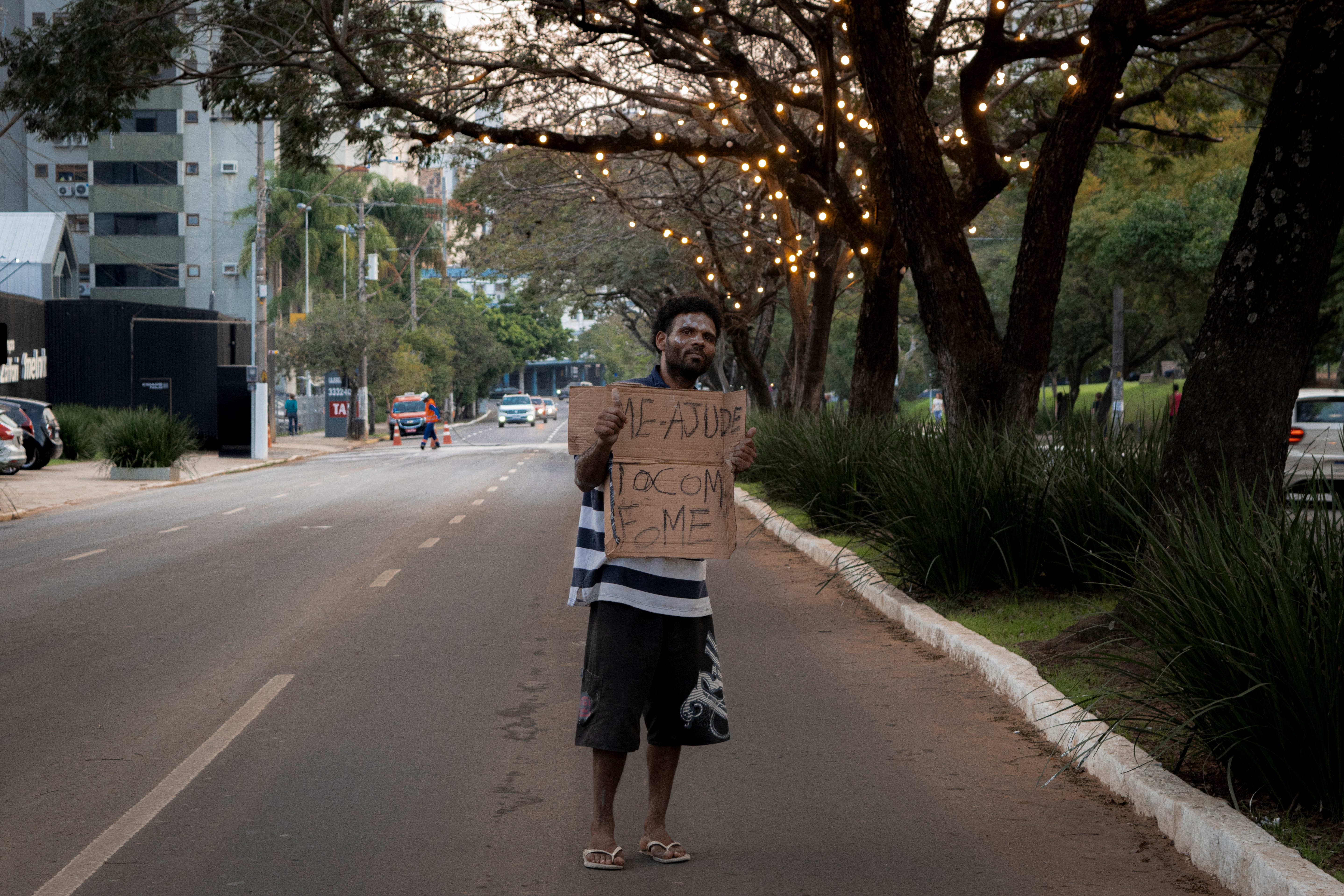 Motoristas desviam de um rato enorme em avenida nos EUA, Curiosidades