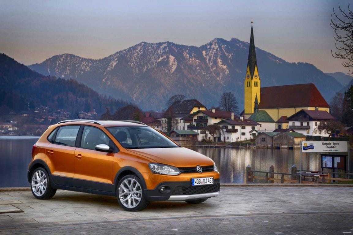 Volkswagen Cross Polo –Autoportal reviews the flashy car | by AutoPortal  :Cars In India | Medium