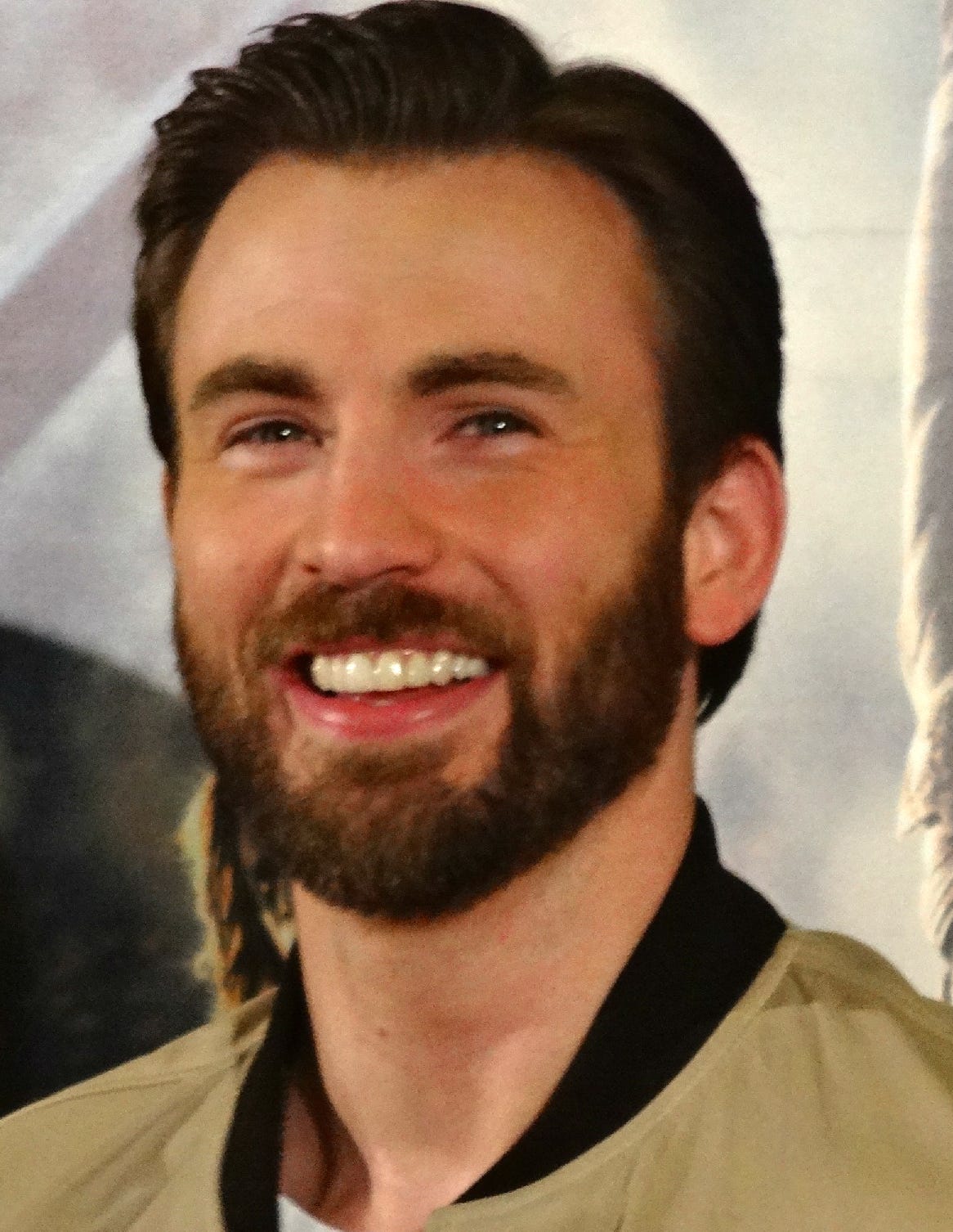 9 Reasons Why Chris Evans is the Sexiest Man Alive by His Fans (And
