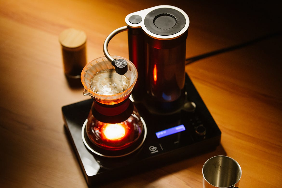 Now On Kickstarter — GEESAA Customizable Automatic Pour Over Coffee Maker, by Dorian Bodnariuc