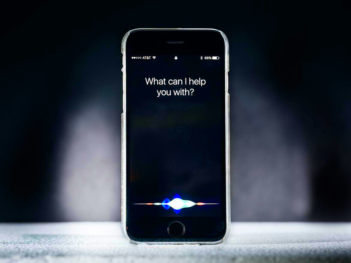 The Fall of the Voice Assistants: How Siri, Alexa, and Google Assistant Lost the AI Race