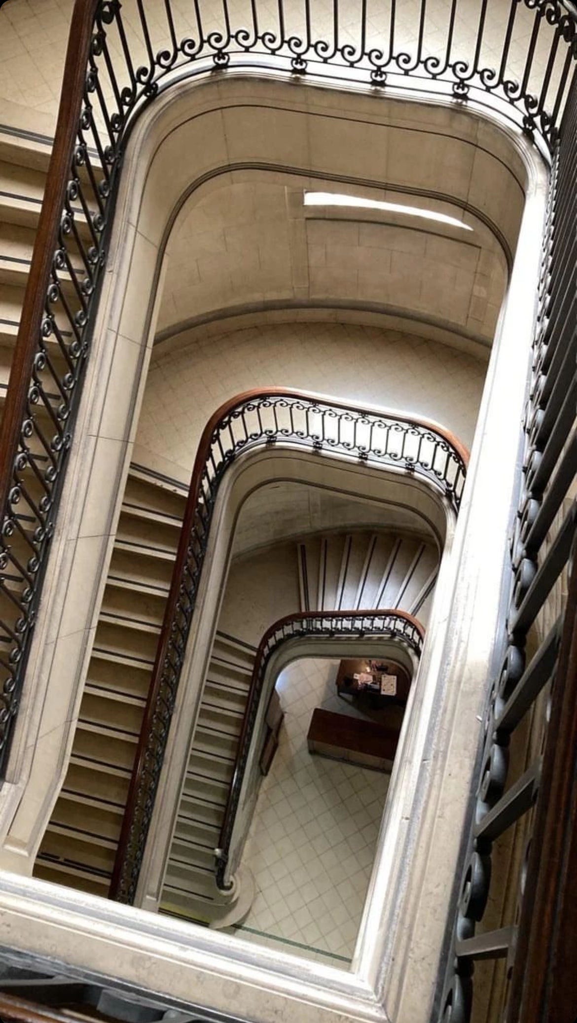 Tanguito. Para un tango fugaz que brilla entre… by Leo Nogales Medium