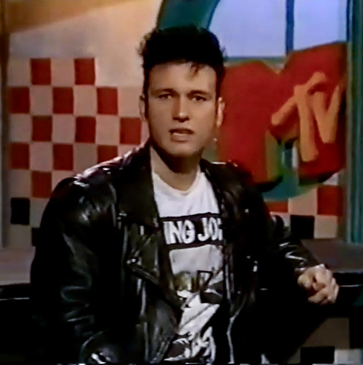 RIP Dave Kendall, Host of MTV’s 120 Minutes