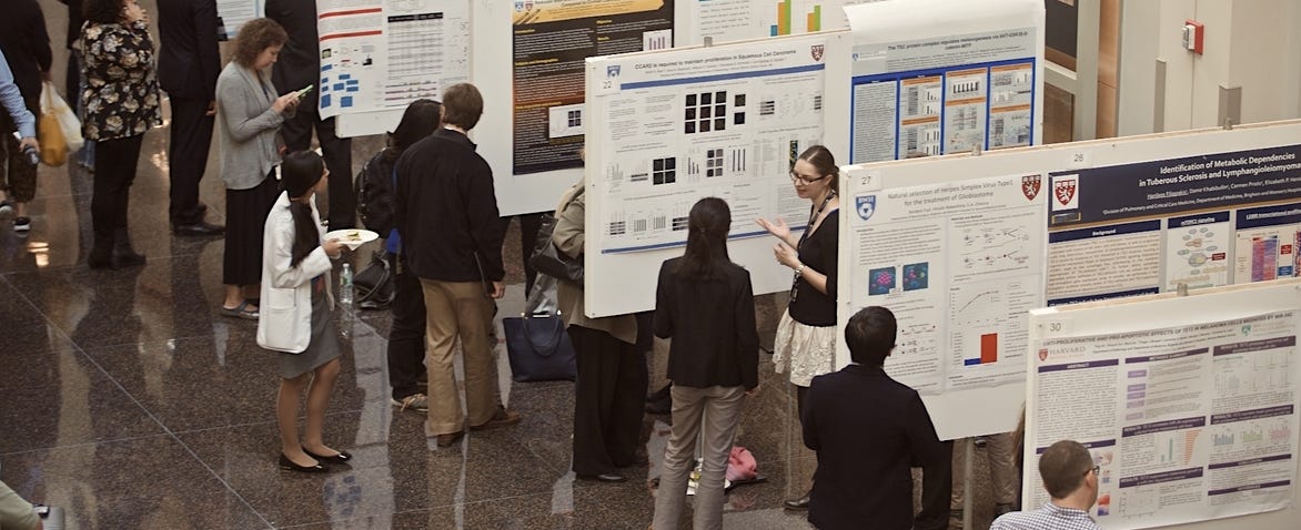 How to Prepare a Good Poster Presentation for an Academic Event? | by  MeetingHand | Medium
