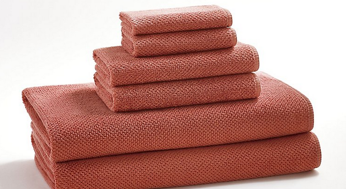 When seeking to buy resort towels, it is important to look for all the