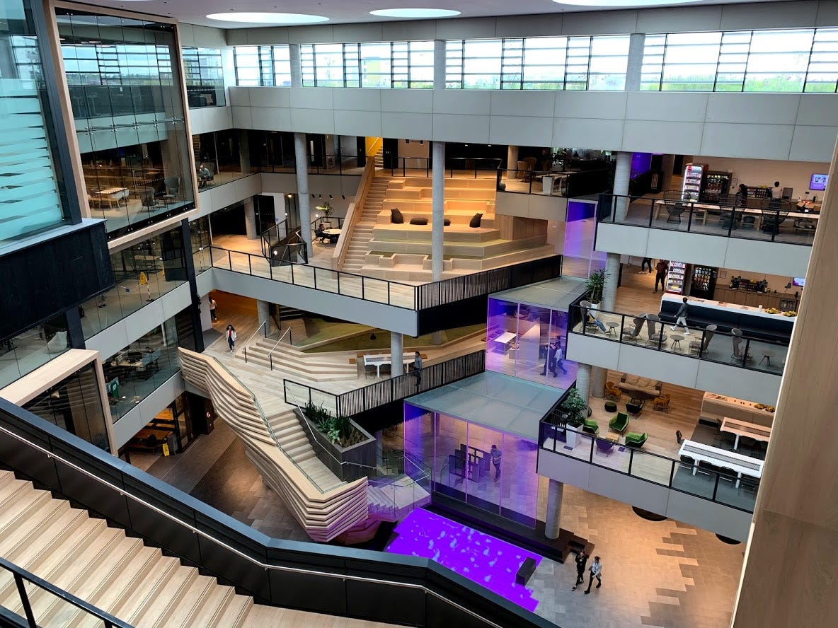 Экскурсия по офису Microsoft Ireland by Yeldar Kurmangaliyev Medium