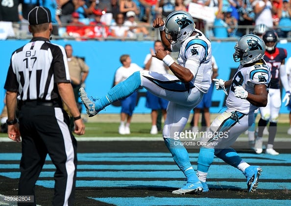 Quarterback Jake Delhomme of the Carolina Panthers celebrates with News  Photo - Getty Images