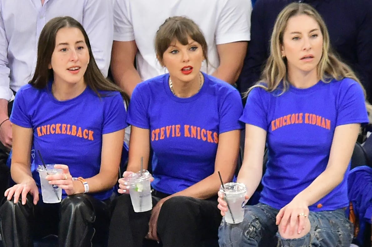 Alana Haim, Taylor Swift and Este Haim (Photo courtesy of Entertainment Weekly)
