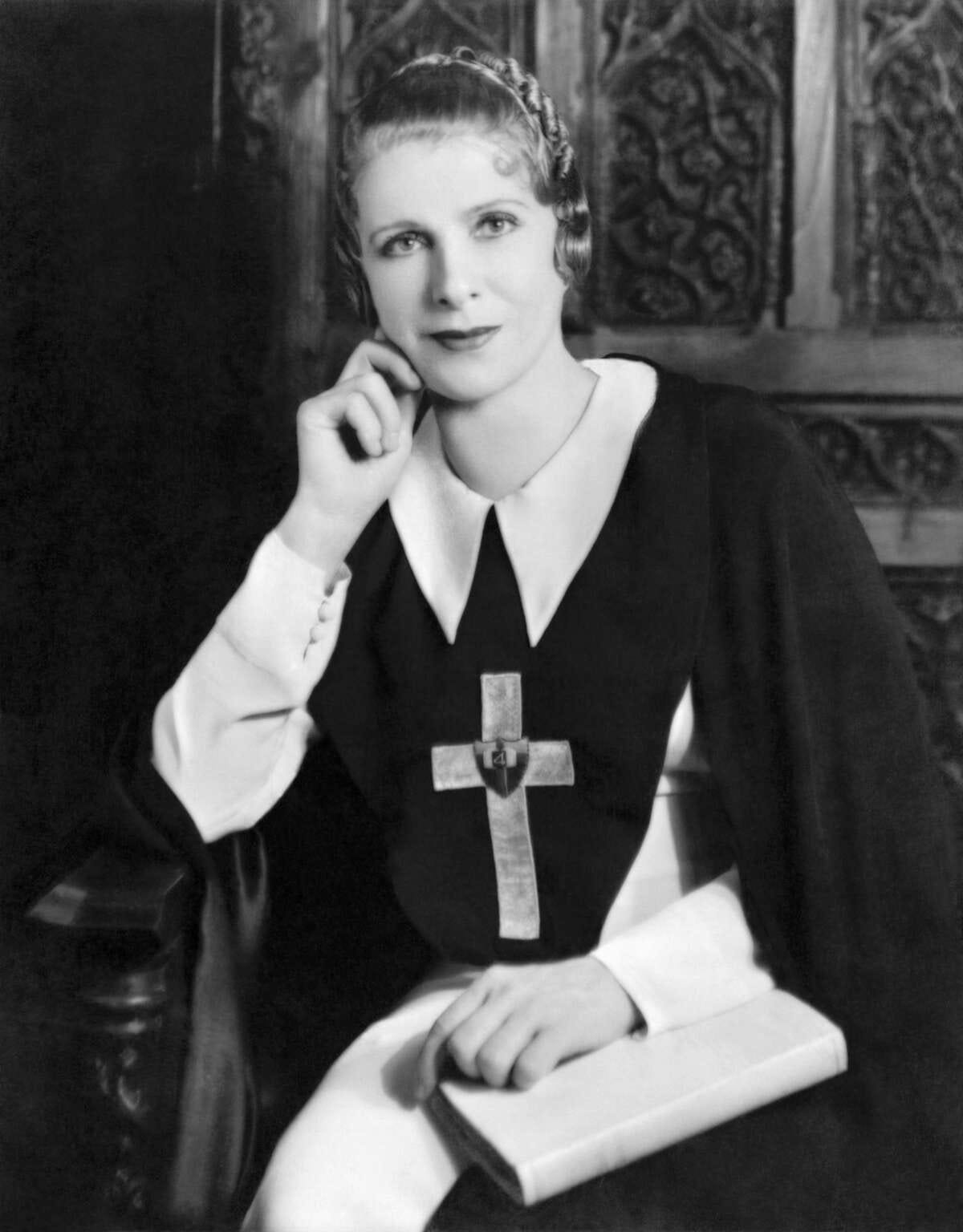 Aimee Semple McPherson — The Enigmatic California Cult Leader and Evangelist | by Gena Vazquez | California Dreaming | Medium