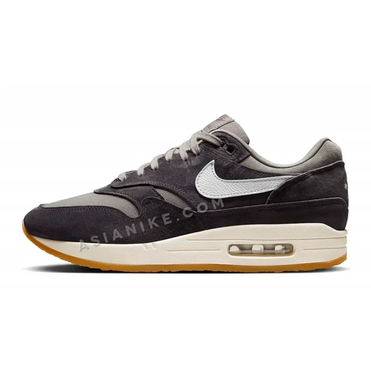 booker nikes