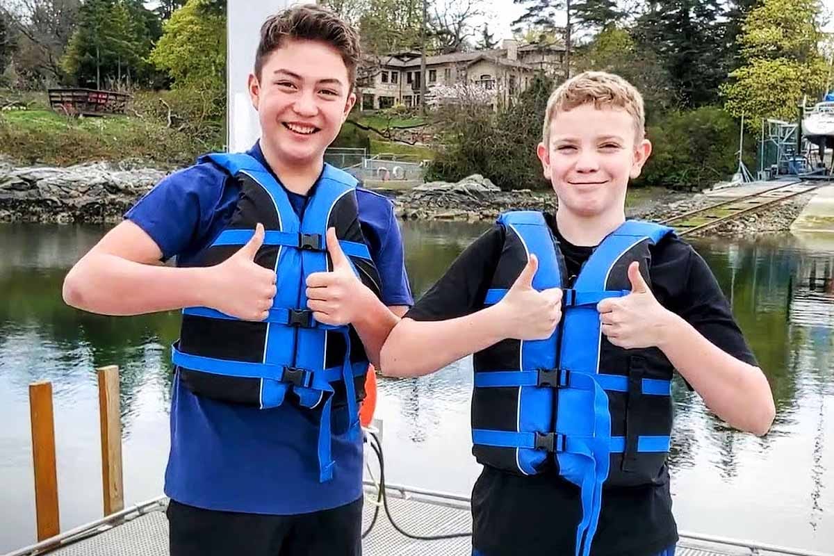LifeHeat : un gilet de sauvetage autochauffant, l’invention géniale de deux adolescents