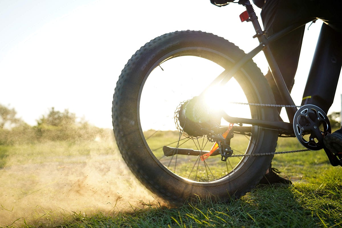 Mastering Uphill Challenges Mountain Electric Bikes and their Climbing