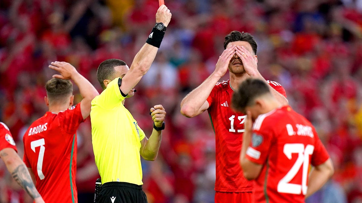 Stunning Wrexham Eye Sheffield United's Wales Striker Moore Wallpaper Stunning Wrexham Eye Sheffield United's Wales Striker Moore Wallpaper