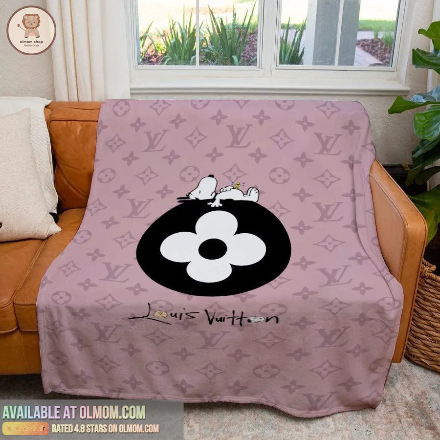 Louis Vuitton Snoopy Pinky Luxury Brand Premium Blanket Fleece Home  Decor-105413, by son nguyen, Jul, 2023