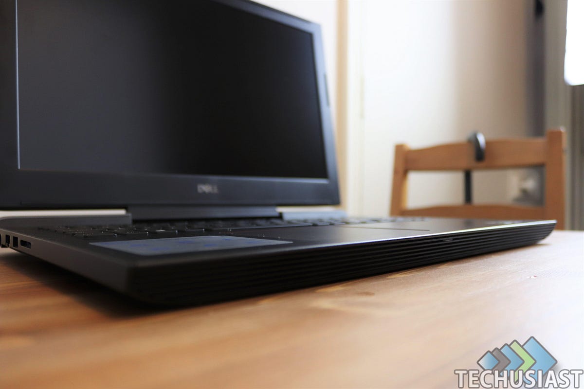 Dell Inspiron 7577 Review. This is the third generation of Dell's
