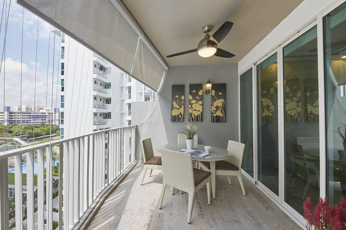 уютный маленький балкон. озеленение балкона. Ikea эпларо. украсить открытый балкон. красивый открытый балкон.